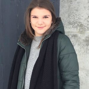 Meet your Posher, Joannie